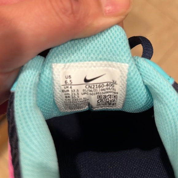 Nike Women's Air Max Torch 4 Running Shoe - Picture 5 of 6